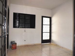ALUGA-SE CASA LOTEAMENTO BATEL