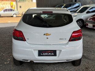 Gm Onix LT 1.0
