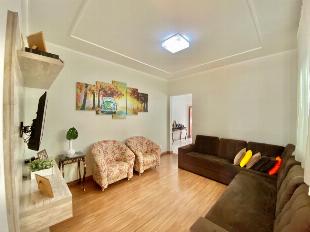 EXCELENTE CASA SEMI MOBILIADA COM EDÍCULA NO JARDIM MONTE REI