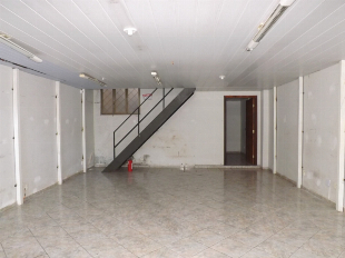 ALUGA-SE SALÃO TÉRREO CENTRO. RUA SANTOS DUMONT PRÓX. SHOOPIN MARIGÁ PARK