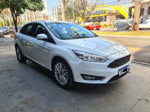 FOCUS SEDAN 2.0 SE 2017 AUTOMÁTICO