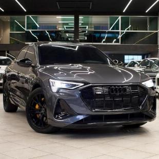 AUDI E TRON SPB 2022