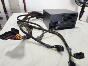FONTE PARA PC EVGA 430W PLUS WHITE em perfeito estado