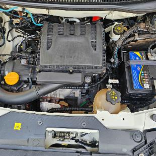 Fiat Strada Freedom com baixa Km