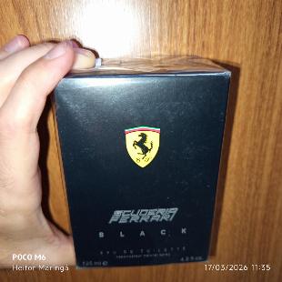 Perfumes masculino e feminino