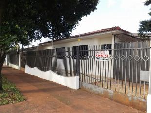 ALUGA-SE CASA JD ALVORADA AO LADO DO CENTRO ESPORTIVO