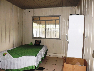 VENDE-SE 2 CASA NO TERRENO JD. ALVORADA PRÓX. UPA ZONA NORTE