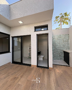 Vende-se Casa!