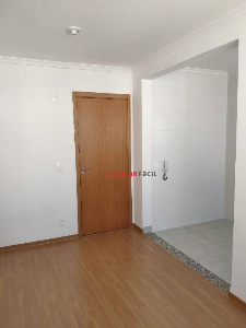 Apartamento com 2 dormitórios para alugar, 50 m² por R$ 1.650,01/mês - Jardim América - Maringá/PR