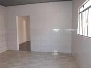 ALUGA-SE CASA DE FUNDOS VILA MORANGUEIRA