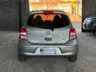 Nissan March 1.0 S