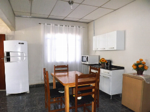 VENDE-SE BELO TERRENO 665M² (17,50 X 38). VILA SANTO ANTONIO C/ 2 CASAS