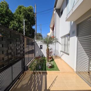 Vendo Sobrado, Jardim Alvorada, 142m² 3 Dormitórios, 3 banheiros, 2 vagas garagem, Edícula, Escritório