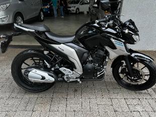 Yamaha FZ25 Fazer 250