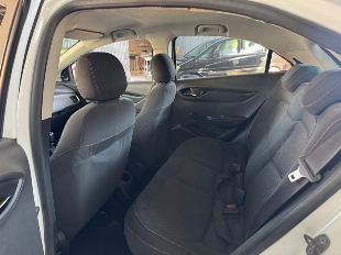 Gm Onix LT 1.0