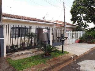 VENDE-SE CASA PQUE RES TUIUTI BOA LOCALIZAÇÃO