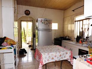 VENDE-SE CASA JD LIBERDADE PRÓX. AV. GUAIAPÓ E CSU.