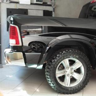RAM 1500 CLASSIC LARAMIE 5.7 CD V8 4X4 AUT. 2022