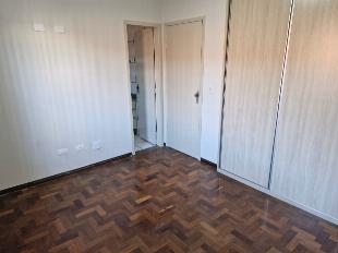 ALUGO CASA PRÓXIMO HU, AMPLA, 3 BANHEIROS, SUITE MAIS 2 QUARTOS, ESCRITORIO E 3 VAGAS GARAGEM COBERTA