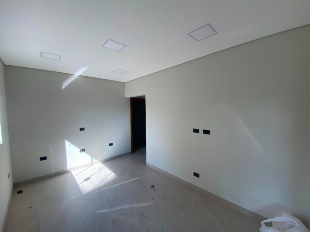 Sobrado com 4 Quartos e 130 m² no Jardim Montreal - Maringá/PR