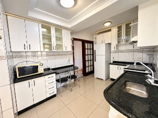 Seu Novo Lar na Zona 07 – 170 m², Mobiliado, Suíte e Garagem