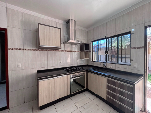 Casa com 3 Quartos e 2 Vagas, 100 m² - Parque Ouro Verde, Mandaguaçu/PR