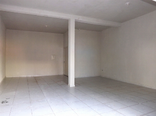 ALUGA-SE SALÃO TÉRREO AV. SÃO DOMINGOS. Nº 1229. VILA MORANGUEIRA