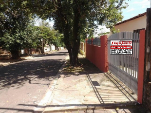 ALUGA-SE CASA PARQUE ALVAMAR SARANDI
