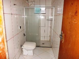 VENDE-SE CASA JD. PINHEIROS II PRÓX. AV. TUIUTI