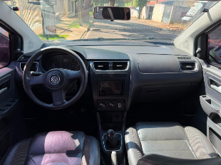 Volkswagen Fox 1.0 MI Total Flex 8V 5P 2013