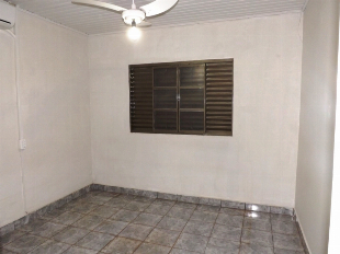 VENDE-SE CASA CONJ. HAB. INOCENCIO VILA NOVA JUNIOR. (BORBA GATO).