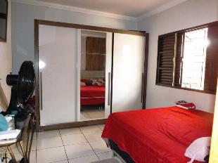 VENDE-SE CASA PQUE RES TUIUTI BOA LOCALIZAÇÃO