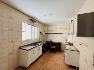 Apartamento Mobiliado para Locação com 3 Quartos, Suíte, Sacada e 2 Vagas