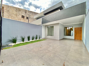 BELÍSSIMA CASA SEMI MOBILIADA NO CONJUNTO ITAPARICA