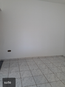 Casa com 3 Quartos (Suíte com Ar Condicionado)