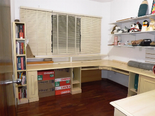 VENDE-SE BELO SOBRADO SEMI MOBILIADO AREA CENTRAL PRÓX. SHOOPING AVENIDA CENTER