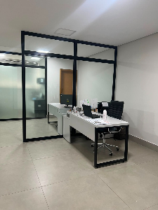 Escritório Pronto no Centro de Maringá – Venda de Estrutura Completa.