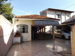 VENDE-SE 2 CASA NO TERRENO VILA MORANGUEIRA PRÓX. COPEL