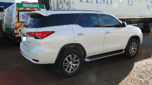 HILUX SRX 2019/19 7 LUGARES,  COMPLETA BRANCA PEROLIZADA
