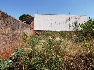 VENDE-SE EXCELENTE TERRENO AV. LUCILIO DE HELD. JD. ALVORADA