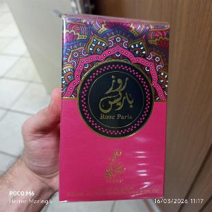 Perfumes masculino e feminino