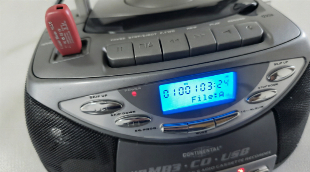 Imagem do anuncio RÁDIO PORTÁTIL FM/AM CD,TOCA-FITAS E USB 110/220V E PILHAS