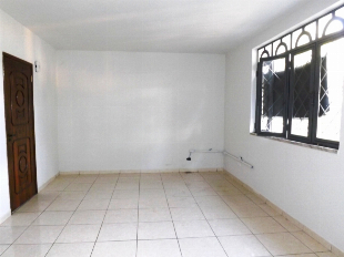 ALUGA-SE APTO SOBRE LOJA. COMERCIAL OU RESIDENCIAL. AV. PEDRO TAQUES Nº 1350. EM FRENTE A SANEPAR