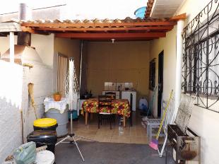 VENDE-SE 2 CASA NO TERRENO VILA MORANGUEIRA PRÓX. COPEL