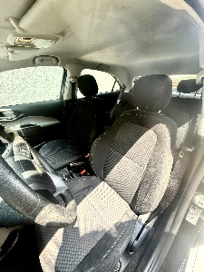 Chevrolet Onix LT 1.4 2017 manual apenas 44mil km UNICO DONO Placa A retirado na Zacarias