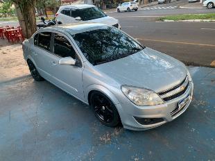 VECTRA  ELEGANCE 2011