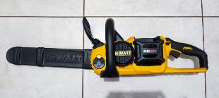 Motosserra a Bateria 60V Max Dewalt DCCS670B