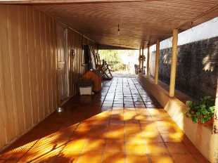 VENDE-SE 2 CASAS NO TERRENO JD ALVORADA PROX. PRAÇA SÃO VICENTE