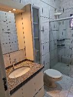 ALUGO CASA PRÓXIMO HU, AMPLA, 3 BANHEIROS, SUITE MAIS 2 QUARTOS, ESCRITORIO E 3 VAGAS GARAGEM COBERTA