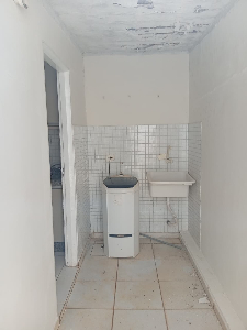 Kitnet com 1 Quarto e 30 m² na Zona 08 - Maringá/PR